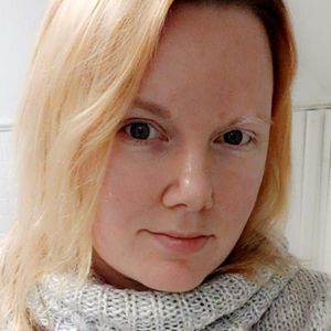 Meet your Posher, Caitlin